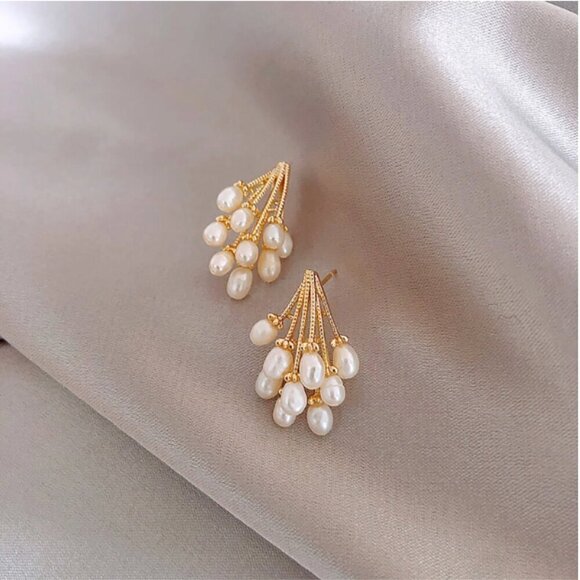 Gold and White Chandelier Earrings with Pearl Drops - Picture 13 of 14